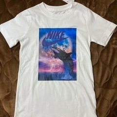 新品タグ付✨NIKE✨キッズ130✨半袖Tシャツ✨子ども服