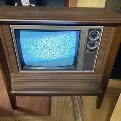 ★超レトロ★ブラウン管テレビ★通電確認済　規格外3