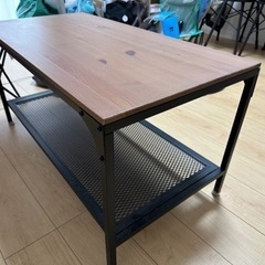 IKEAのローテーブルの画像