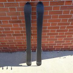 K2  ジュニア　スキー板　赤/白の画像