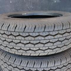 トラック用タイヤ　４本セット
