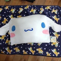 シナモロール　ぬいぐるみ　枕