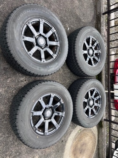 プラド265/65R17 スタッドレスセット　取りにこれる方限定