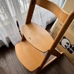 子供用ダイニングチェアの画像