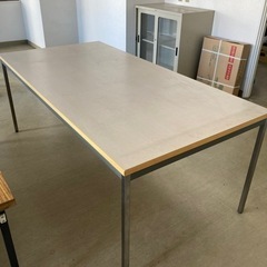 長テーブル