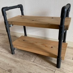 飾り棚　シェルフ　幅50cm、奥行き28cm、高さ43cm