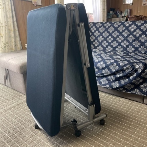 折りたたみベッド