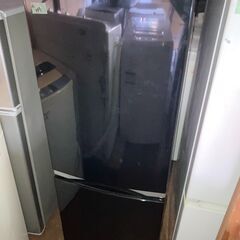 ☆中古￥15,800！【会員価格￥13,800】TOSHIBA　153㍑2ドア冷蔵庫　家電　2018年製　GR-M15BS(K)型　幅48cmｘ奥行58cmｘ高さ127cm　【BL201】
