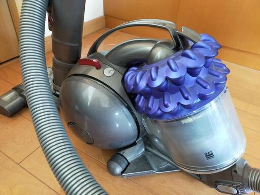 ダイソン　Dyson DC46キャニスター型掃除機　備品・説明書付
