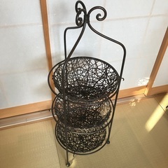西区花園・上熊本★ 鉄製 三段小物入れ アンティーク風の画像