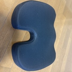 IKSTAR 座布団 低反発クッション 椅子 オフィス 通気性 ...