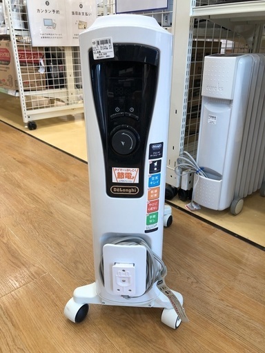 DeLonghi オイルヒーター　2018年製　キャスター破損