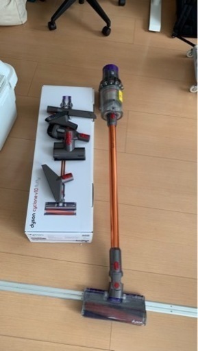 掃除機 dyson cyclone V10 fulffy