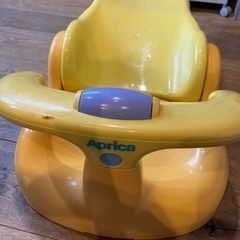 アップリカ　バスチェア（マットなし）