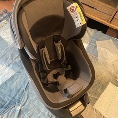 コンビチャイルドシート　ISOFIX 
