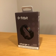 値下げしました『新品『未開封』fitbit charge 5の画像