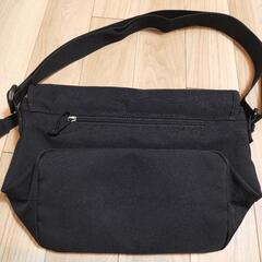 【値下げ2/12まで】アクティブなショルダーバック クロッシースポーツの画像