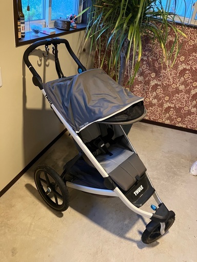 ジョギング用ベビーカー Thule Urban Glide ジョギングストローラー・アーバングライド・ アルミニウム
