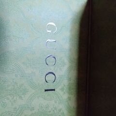 GUCCI　箱３つの画像