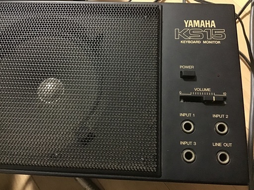 YAMAHA｜シンセサイザー｜キーボード｜ミュージックランドKEY YAMAHA YAMAHA V50シンセサイザーとキーボードモニターセット