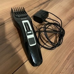 Phillips シェーバー　バリカン　充電器付き　2015年製