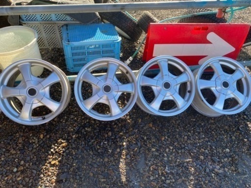 16インチ　ホイール　マルチ