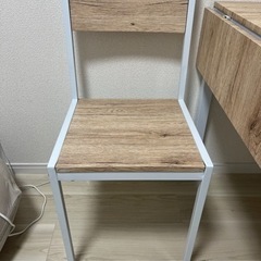 ダイニングテーブルセット・イス2脚の画像