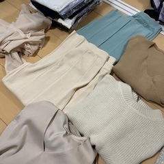 トップとボトムまとめて2,000円【未使用あり】☆おまけ付き☆
