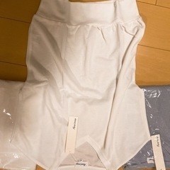 トップとボトムまとめて2,000円【未使用あり】☆おまけ付き☆の画像