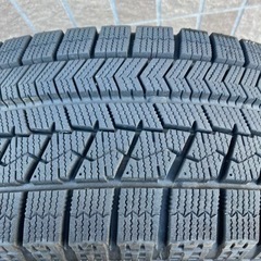【中古品】ホイール付スタッドレスタイヤ4本セット　ブリザック　VRX 185/65 R15の画像