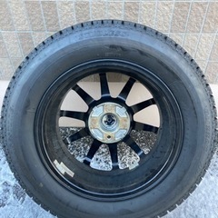 【中古品】ホイール付スタッドレスタイヤ4本セット　ブリザック　VRX 185/65 R15の画像