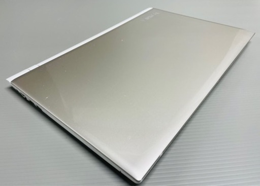 配送可！　年賀状　Windows11搭載　TOSHIBA製ノートパソコン　カメラ、Bluetooth、ACアダプター付属、東芝、dyn