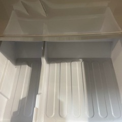シャープの冷蔵庫の画像