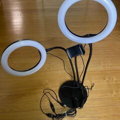 卓上LEDリングライト ダブル / 直径20cm 360°回転式...