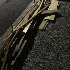木材　必要な方に差し上げます。DIY