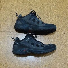 サロモン トレッキングシューズ 防水 GORE-TEX 26.5cm 登山靴 ローカット Salomonの画像