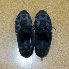 サロモン トレッキングシューズ 防水 GORE-TEX 26.5cm 登山靴 ローカット Salomonの画像