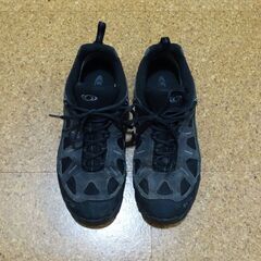 サロモン トレッキングシューズ 防水 GORE-TEX 26.5...