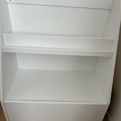 IKEA 本棚 ブックディスプレイの画像