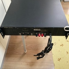 パワーアンプ　YAMAHA P1000Sの画像