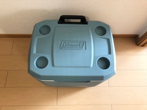 【決まりました?】【未使用】《東京転勤のため1月限定出品、定価の半額以下！》キャンプ用品 コールマン クーラーボックス