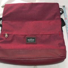 値下げ・moustache ムスタッシュ ショルダーバッグ レッドの画像