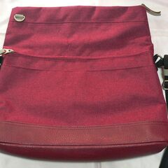 値下げ・moustache ムスタッシュ ショルダーバッグ レッドの画像