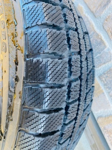 215/70R15 スタンドレスタイヤ