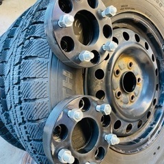 215/70R15 スタンドレスタイヤの画像