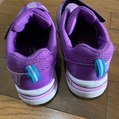 スニーカー23センチ　の画像