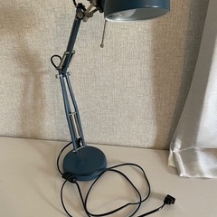 デスクライト　IKEA 電球付