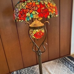 間接照明 レトロ ステンドグラス