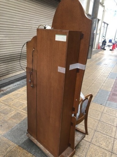 オシャレな　ドレッサー　鏡台　椅子&照明付き　配達可能