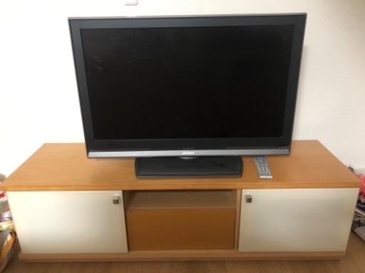 ビクター液晶テレビ37型とテレビ台